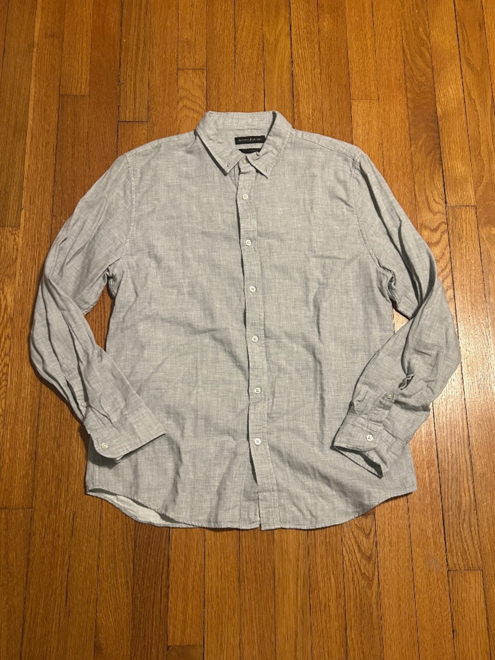 Banana Republic Slim Fit Light Gray Button Down Men’s L